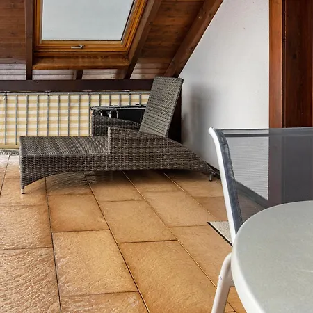 Martin Lafar Apartment