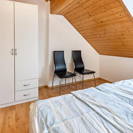 Martin Lafar Apartment *