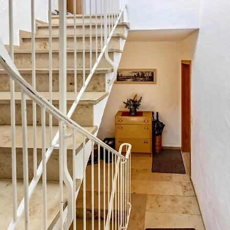 Martin Lafar Apartment Ohningen
