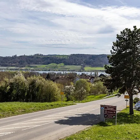 Martin Lafar דירה *